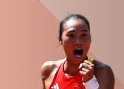 爱游戏-无所畏惧！运动员逆风破浪，独领风骚