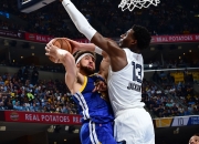 爱游戏在线-吉林队轻取雄鹿，福克斯带队取胜