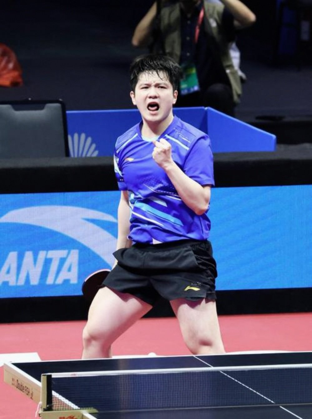 日本队逆转韩国队，樊振东点燃赛场