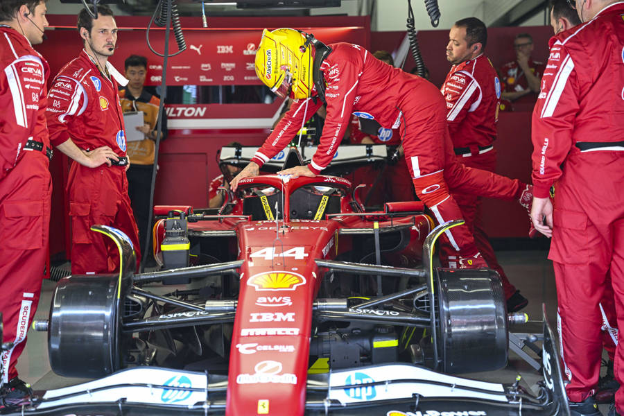 迈凯伦力克梅赛德斯,皮亚斯特里带队取胜 迈凯伦力克梅赛德斯,皮亚斯特里带队取胜