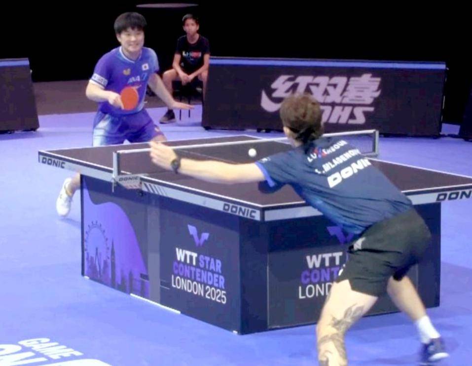 韩国乒乓球队险胜波兰乒乓球队，张本智和统治全场