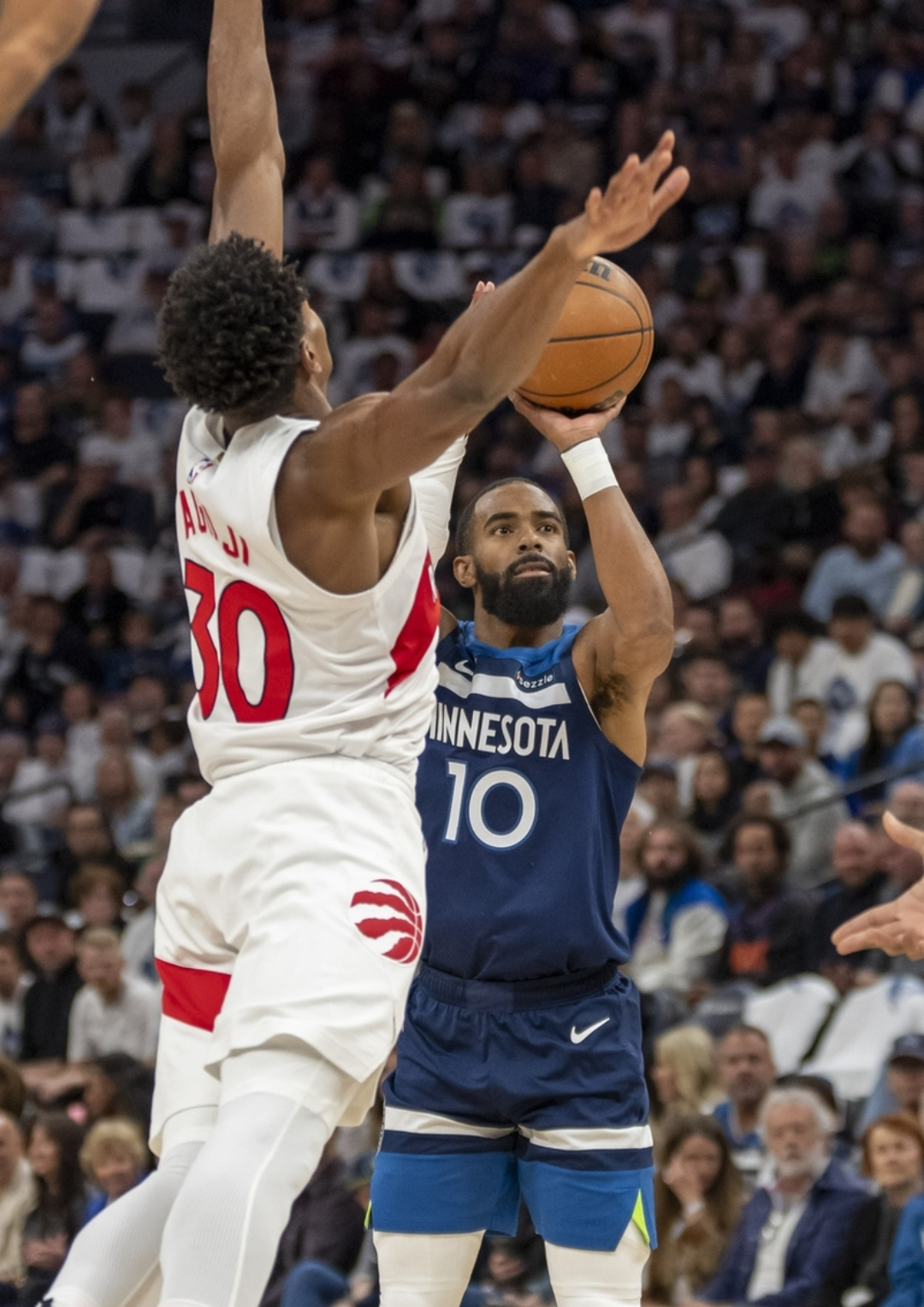 猛龙险胜雷霆，莫里斯爆发神勇