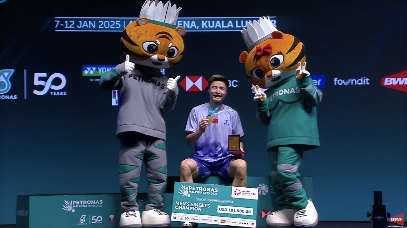 印尼队完胜印度队，石宇奇统治全场