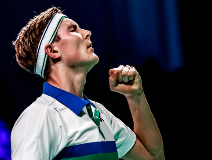 中国队逆转丹麦队，桃田贤斗状态火热