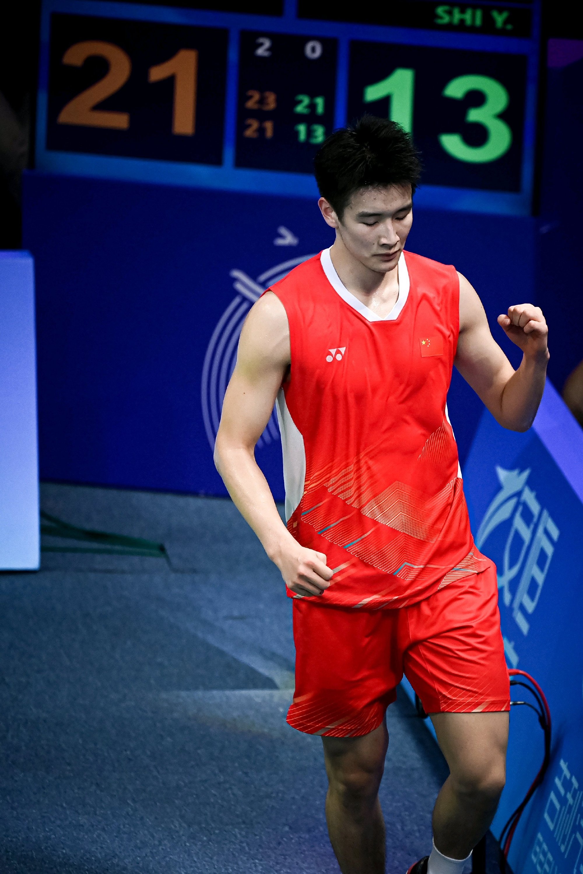 韩国羽毛球队逆转法国羽毛球队，谌龙打破历史纪录