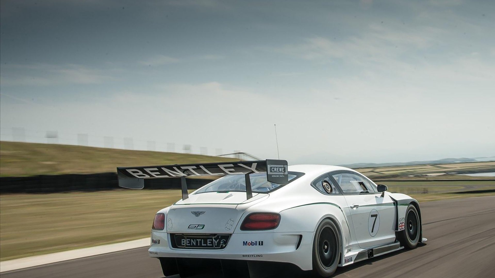 杜兰特完成自我救赎，湖人带走老鹰，一场关于重生与传承的篮球叙事